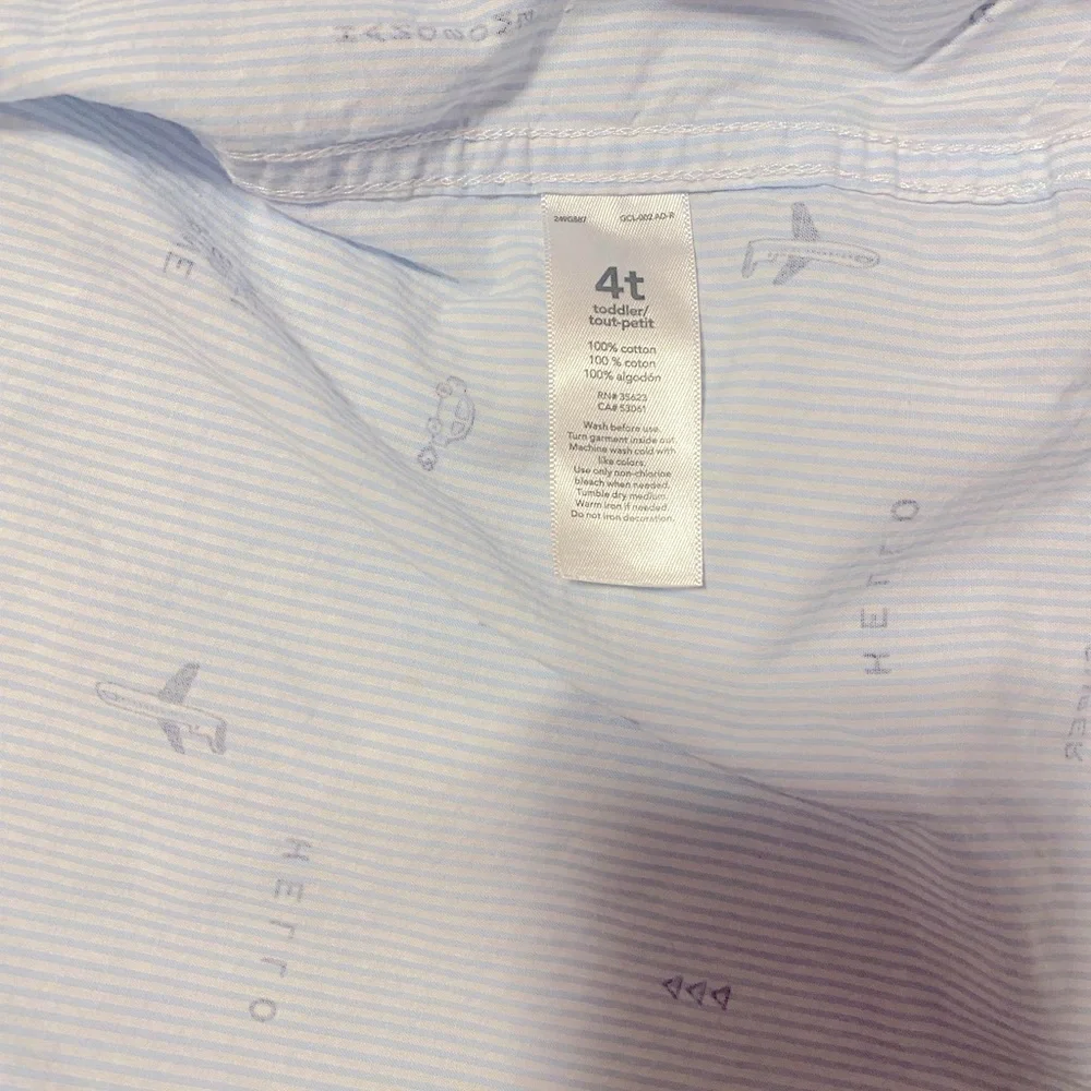 Carter's boys Button Down short sleeve shirt size four toddler